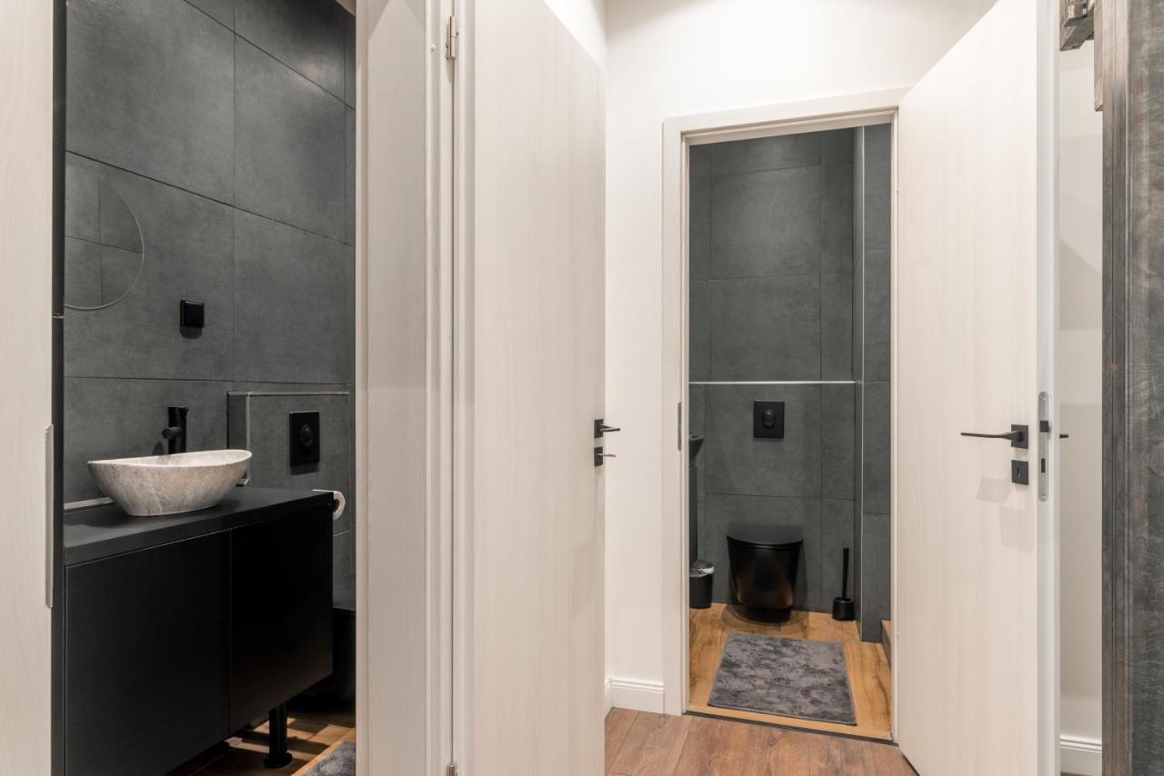 Downtown Luxury By Stlcz With 2 Bathrooms Budapest Eksteriør billede