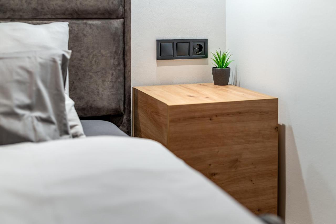 Downtown Luxury By Stlcz With 2 Bathrooms Budapest Eksteriør billede