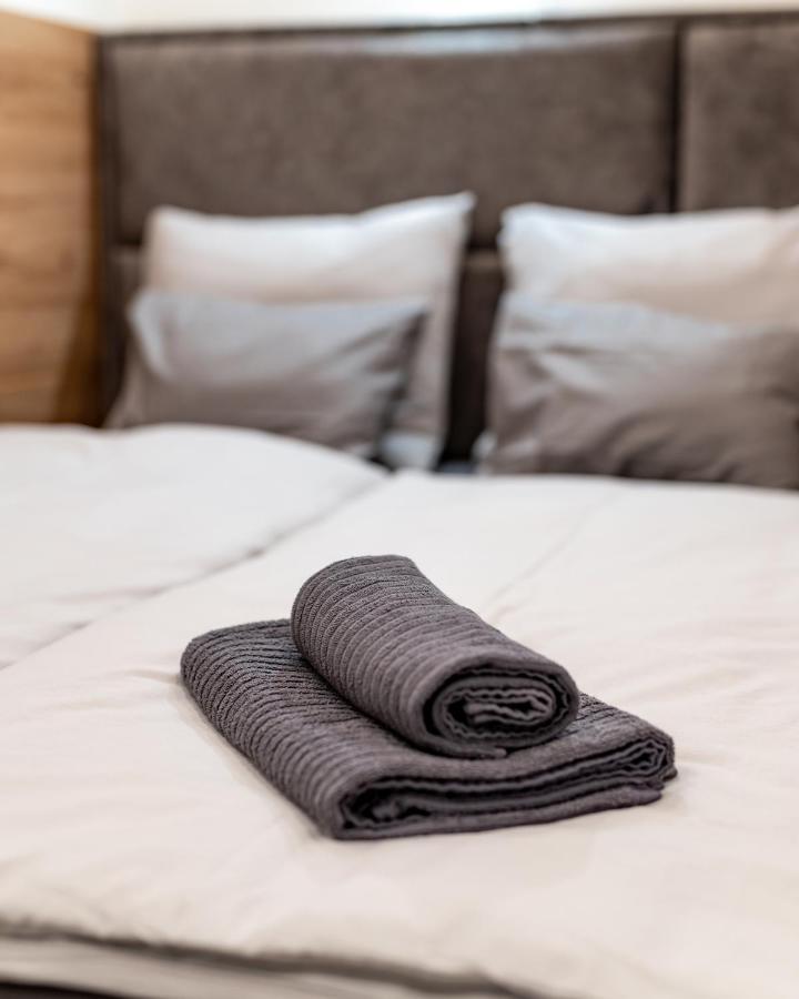 Downtown Luxury By Stlcz With 2 Bathrooms Budapest Eksteriør billede